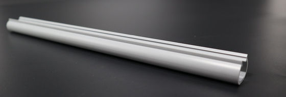 Guida di filo di plastica nascosto Spessore 2 mm Lunghezza standard 4 metri
