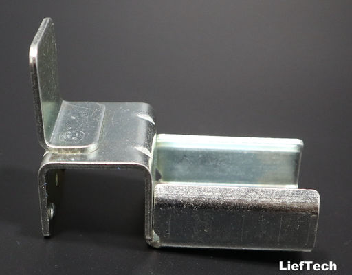 Strada di rulli in acciaio galvanizzato a placca con accessori per scaffalature a flusso